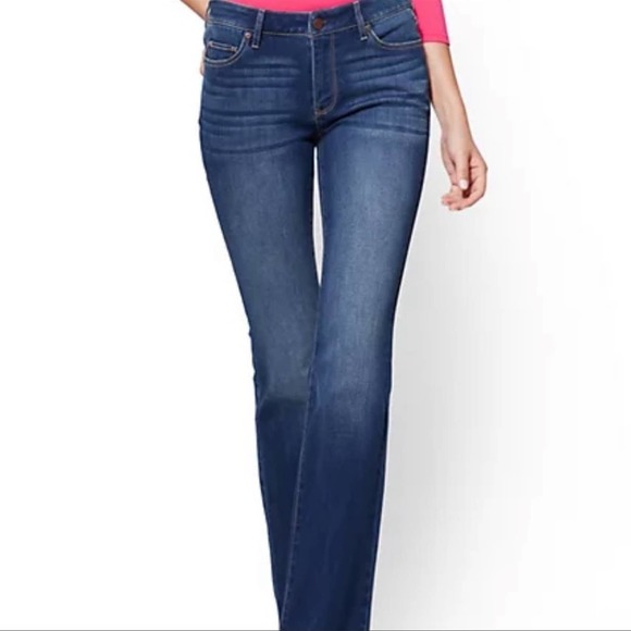 SOhO New York & Company Boot Cut Jeans 👖 - Picture 1 of 11